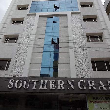 Hotel Southern Grand Vijayawāda Екстериор снимка