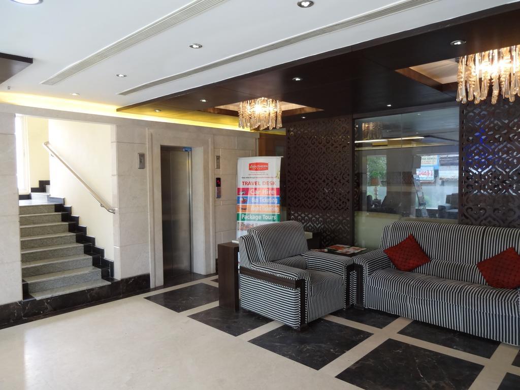 Hotel Southern Grand Vijayawāda Екстериор снимка