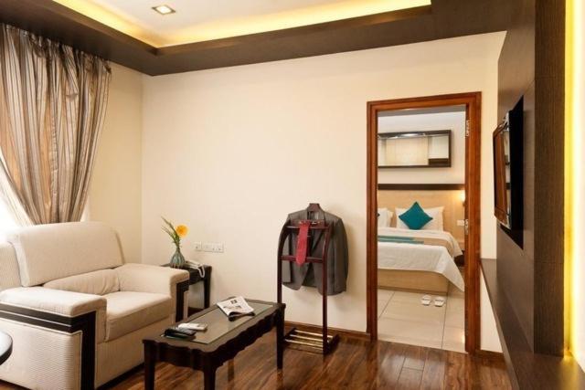 Hotel Southern Grand Vijayawāda Екстериор снимка