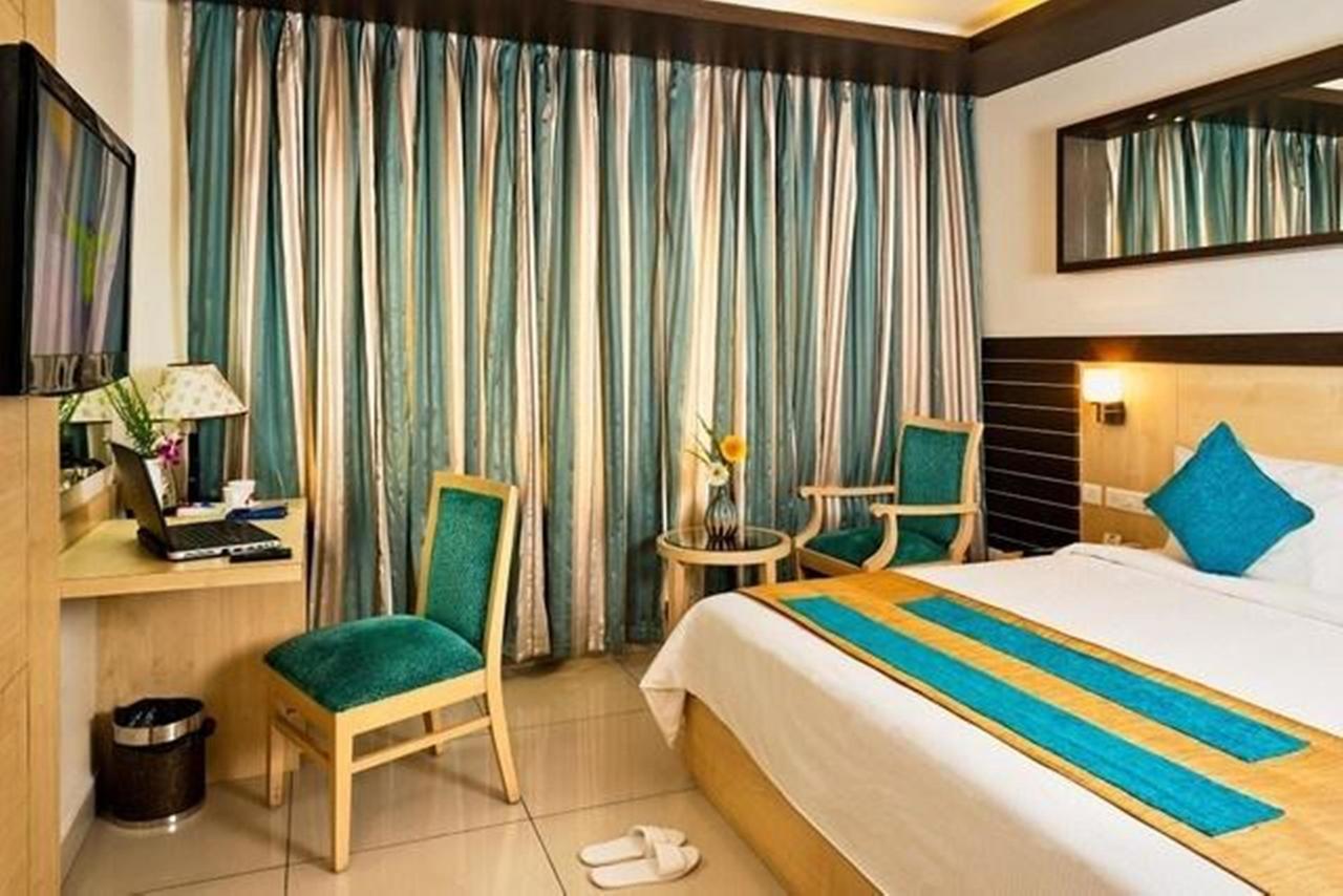 Hotel Southern Grand Vijayawāda Екстериор снимка